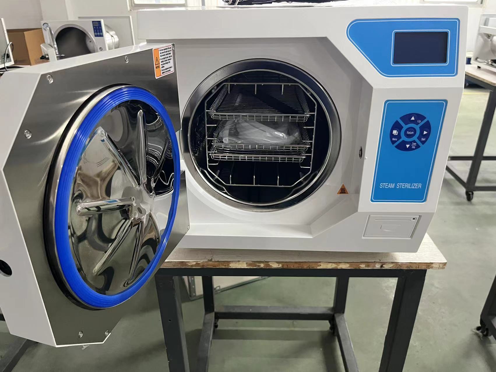 Table Top Steam Sterilizer  (With pulse-vacuum system)  autoclave
