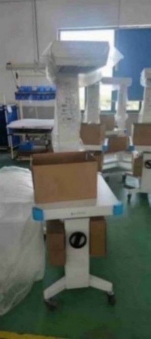 Best Quality Best Medical Phototherapy Machine for Infants, Mobile Baby Infant Warmer Supplier 