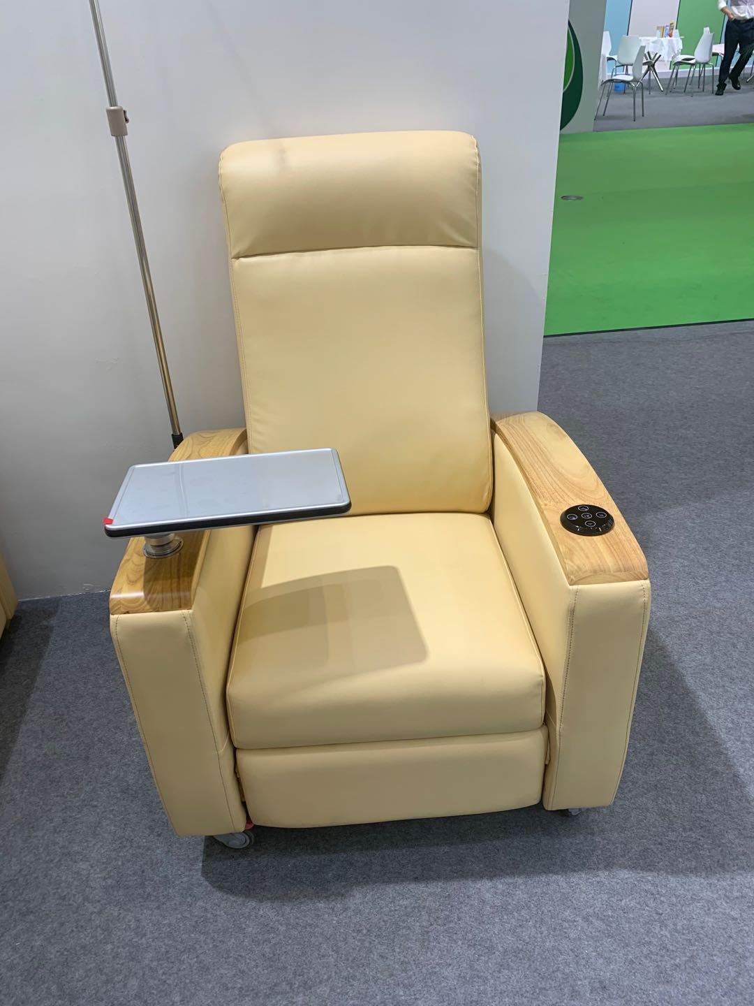 Hospital Furniture Electric Multi-functional IV Infusion chair