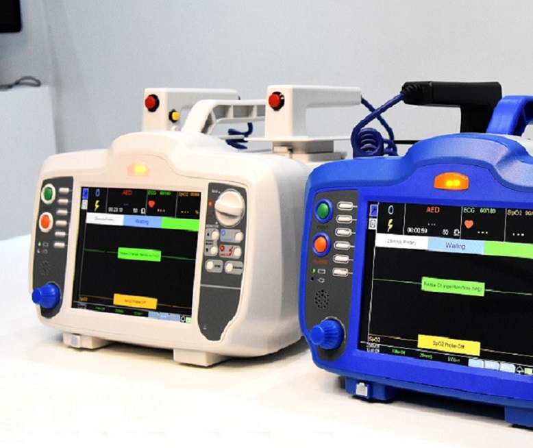 MC-7000D Defibrillator-Monitor